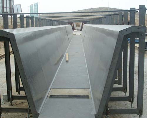 文水钢模板公司为您解答桥梁模板是钢模板好还是木模板好？